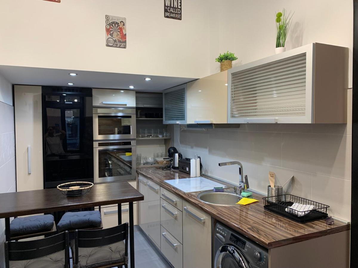 Appartement Akacfaapartman *